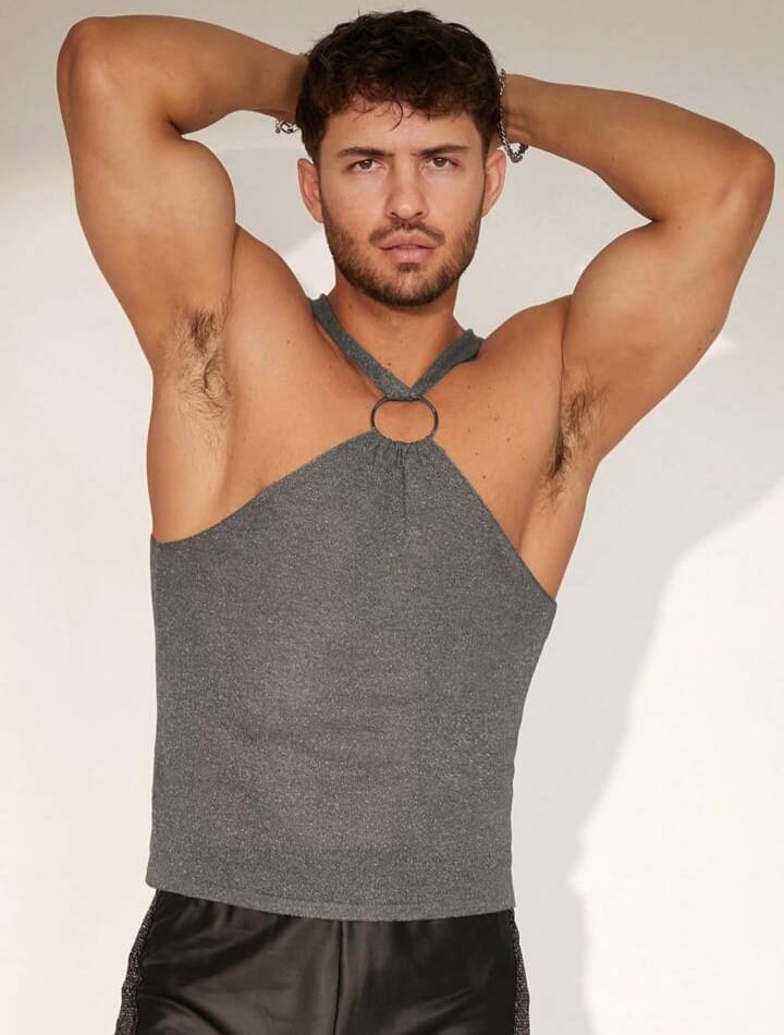 Men Ring Details Solid Sleeveless Sweater Vest